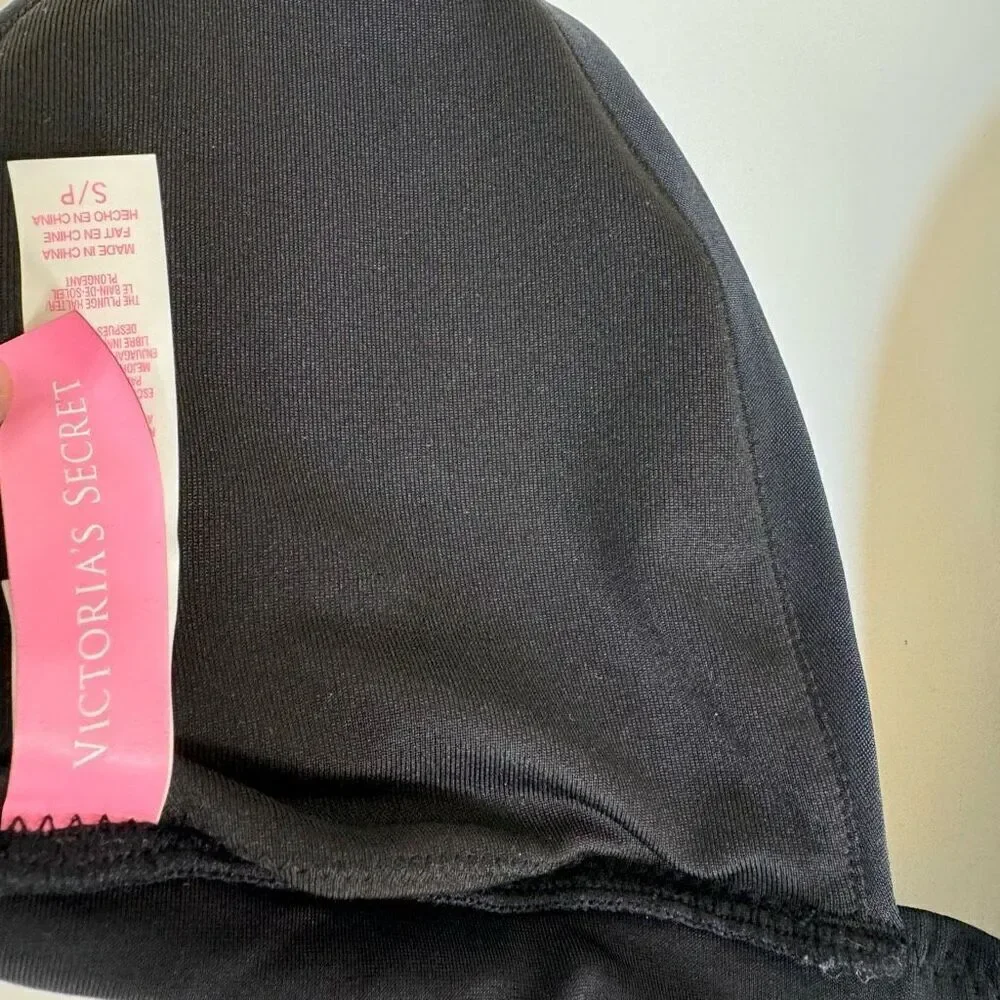 Victoria’s Secret 2 Bikini Tops Solid Purple & Black Size Small